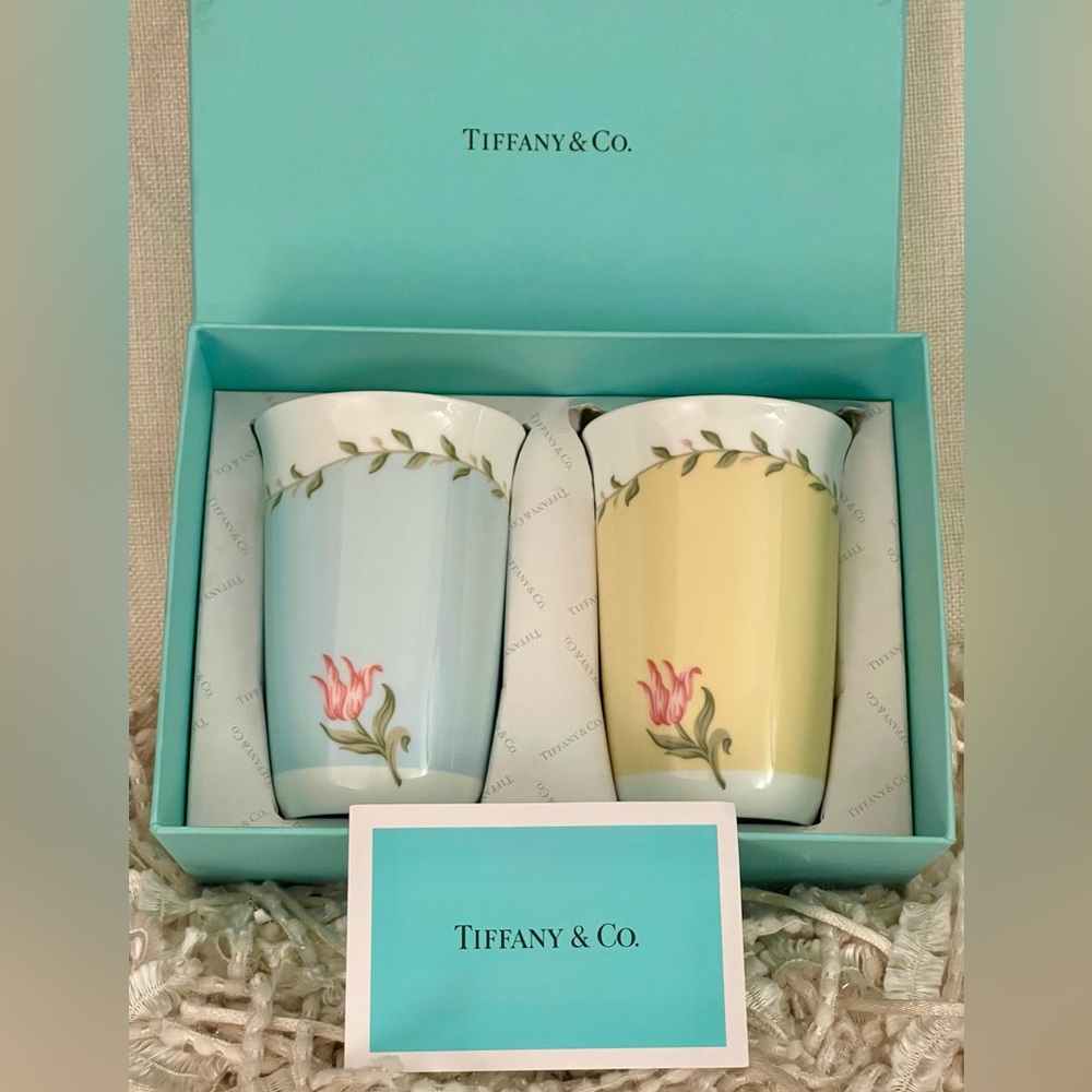 Tiffany & Co. Set of 2 Tulip Ceramic Cups Box Blue/Yellow Japan 2006🌷💛NIB